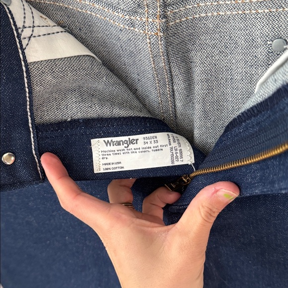 Wrangler Vintage Stiff Made in USA Cotton Slim Fit Jeans 34x33 - Picture 2 of 4